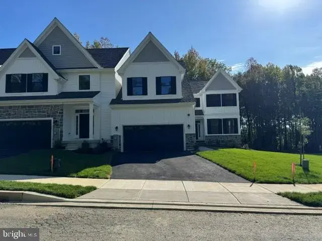 507 Leahy Dr, Newark