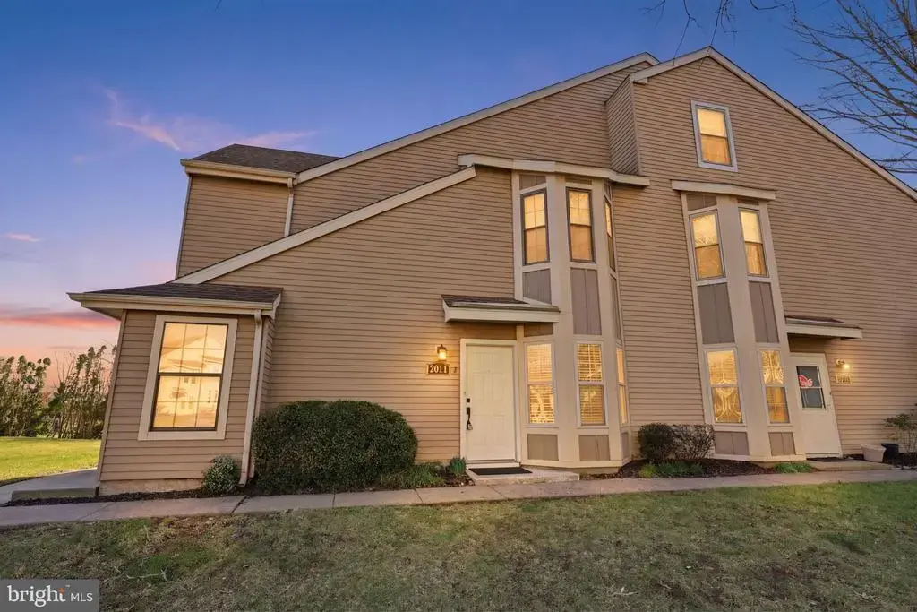 2014 Barry Ct, SOUTHAMPTON