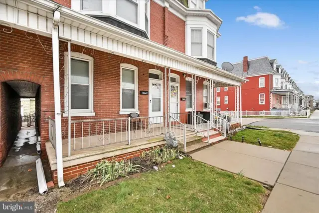 802 Chestnut St, York