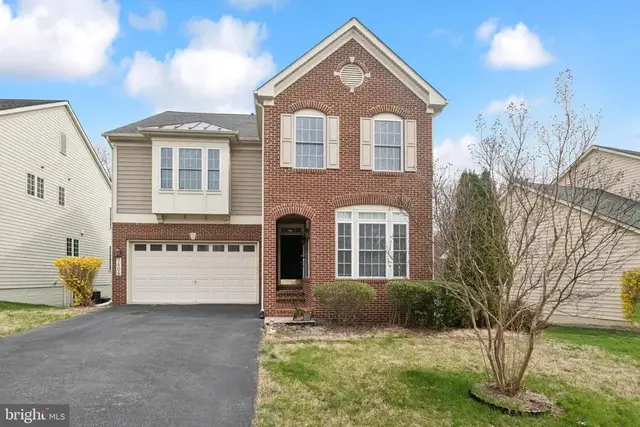 7404 Thames River Dr, Hanover