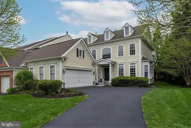 500 Guinevere Dr, Newtown Square