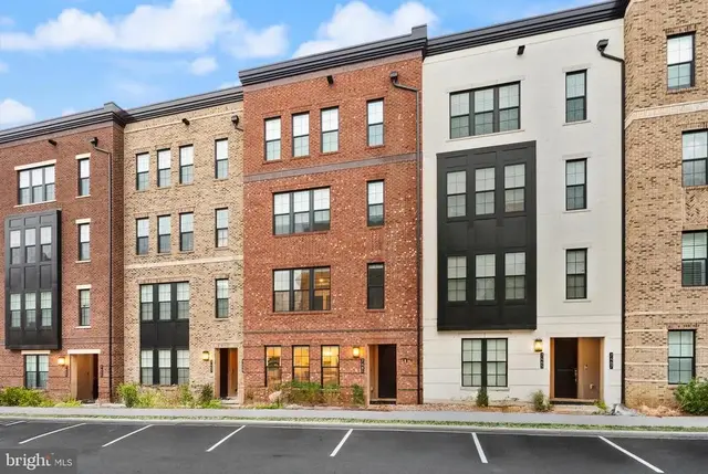 7461 Backett Wood Ter #1213, Mclean