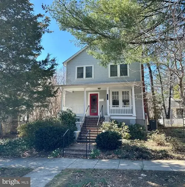 4632 49th St Nw, Washington