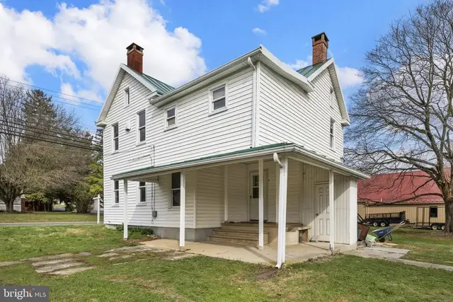 400 S Main St, Woodsboro