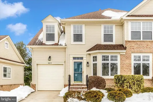 2219 Merion Pond #9, Woodstock
