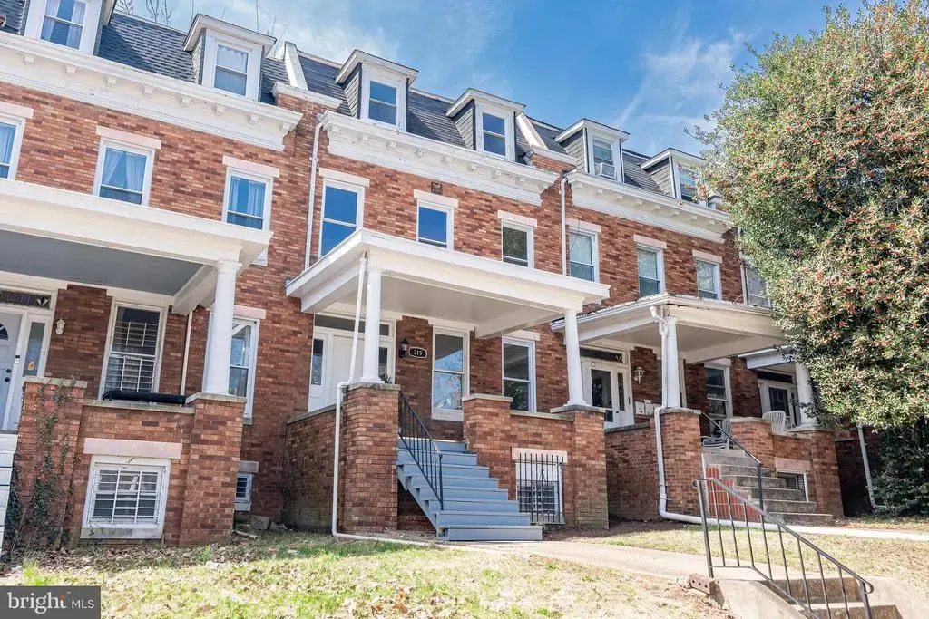 319 E University Pkwy, BALTIMORE