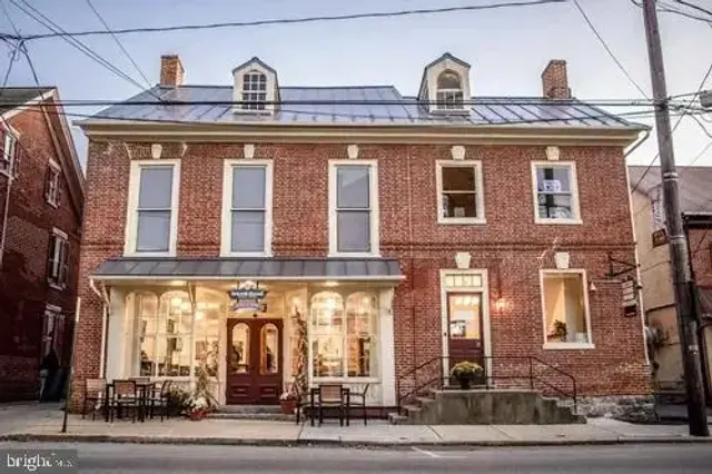 Tavern #business Only, Strasburg