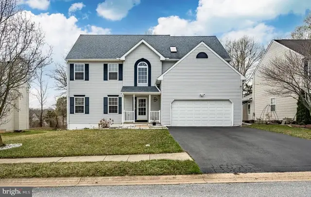 107 W Flagstone Dr, Newark