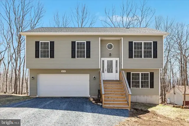 616 Cardinal Dr, Winchester