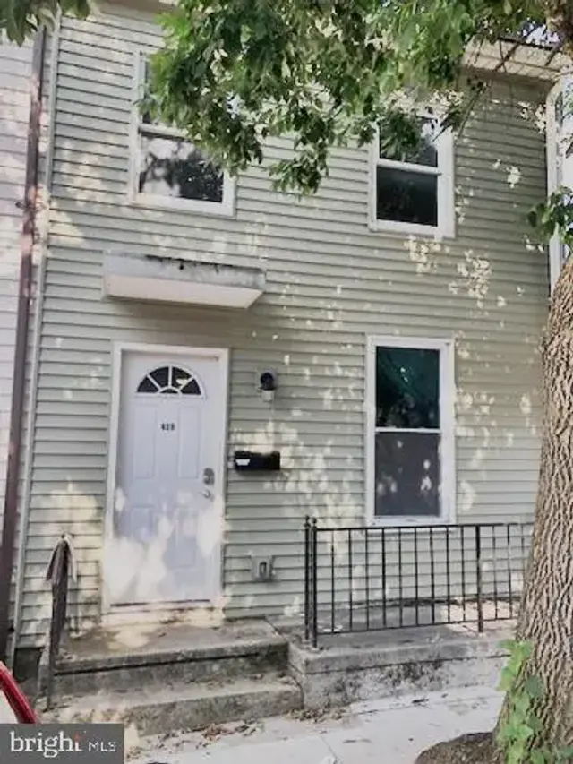 429 S Duke St, York