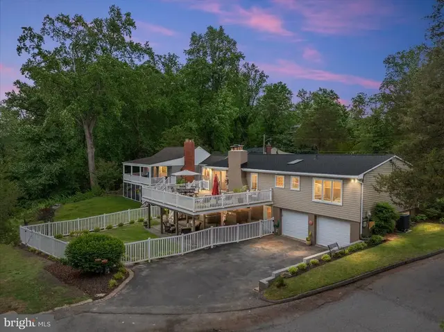 508 Walnut Dr, Riva