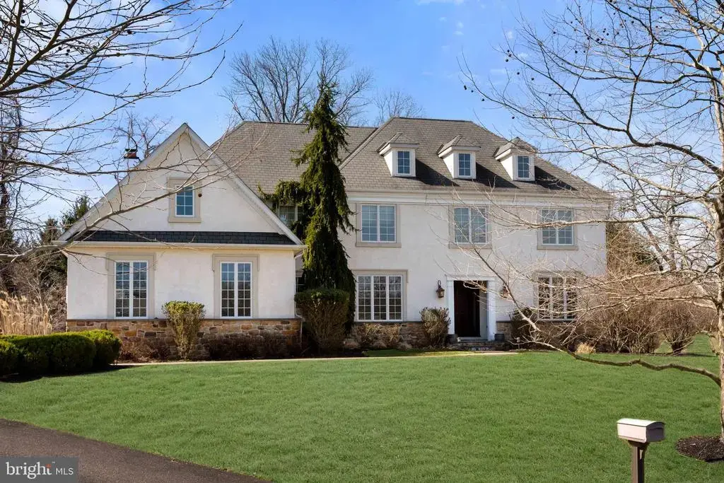 8 Quartermaster Rd, HOLLAND