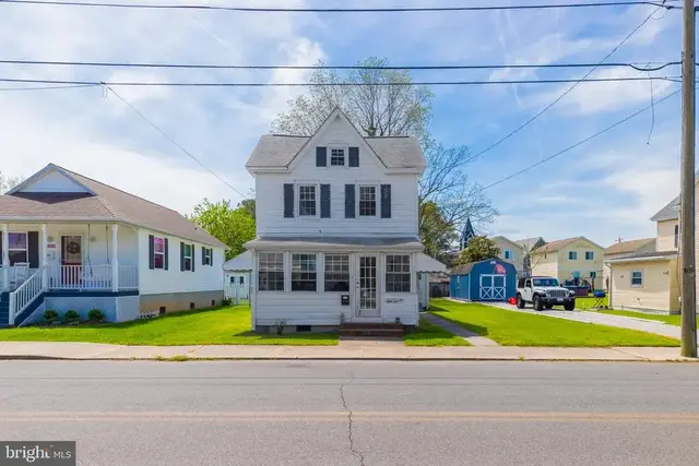 111 W Chesapeake Ave, Crisfield