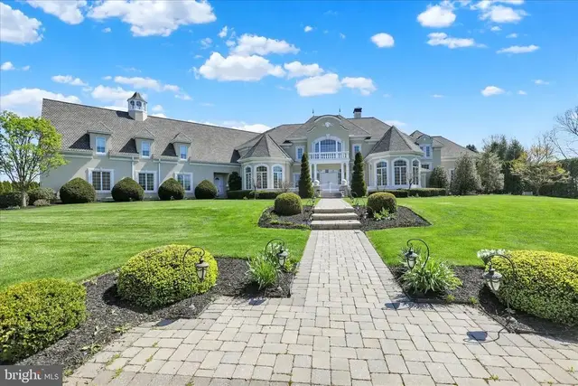 1000 Bluestone Dr, Lititz