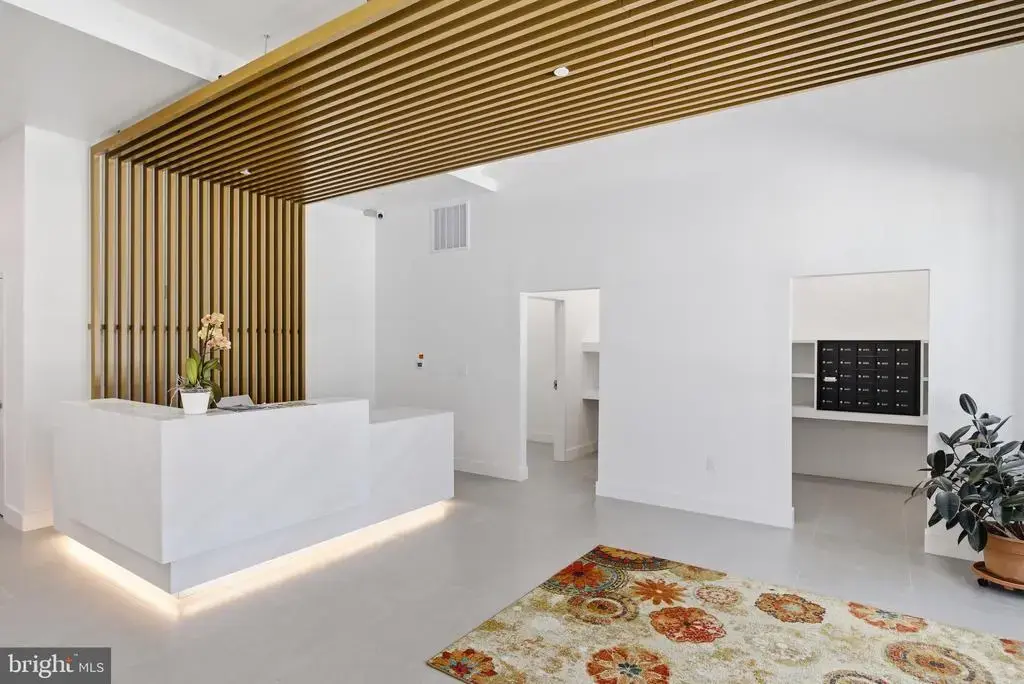 915 N Broad St #301, PHILADELPHIA