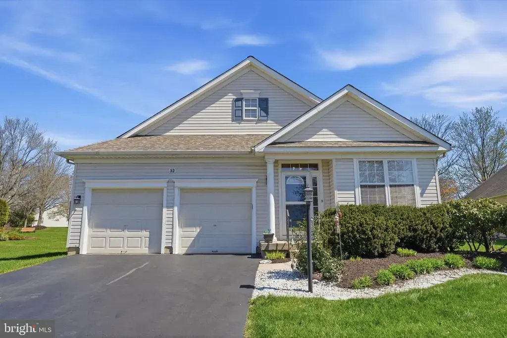 32 Tupelo Ln, LANGHORNE