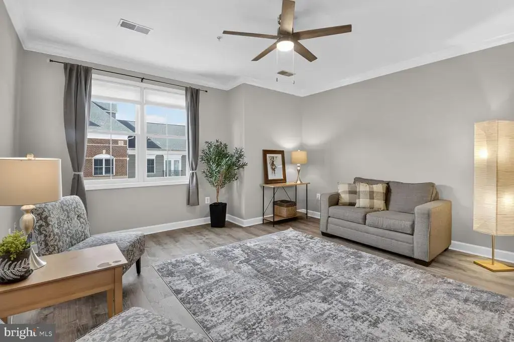 801 Pleasant Dr #80114, ROCKVILLE