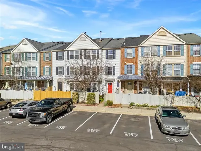 557 Boysenberry Ln, Frederick