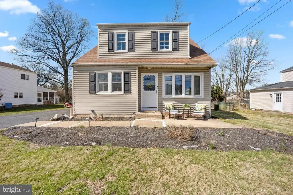 1012 Mearns Rd, WARMINSTER