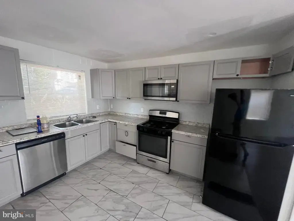 2915 Edgley St, PHILADELPHIA