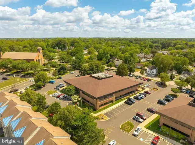 560 Riverside Dr #201a, Salisbury