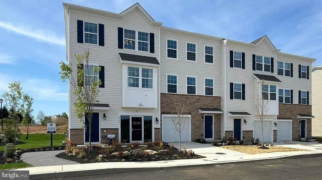 201 Independence Court, SELLERSVILLE