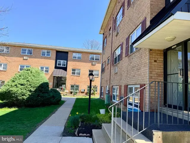 335 E Lancaster Ave #b-14, Downingtown