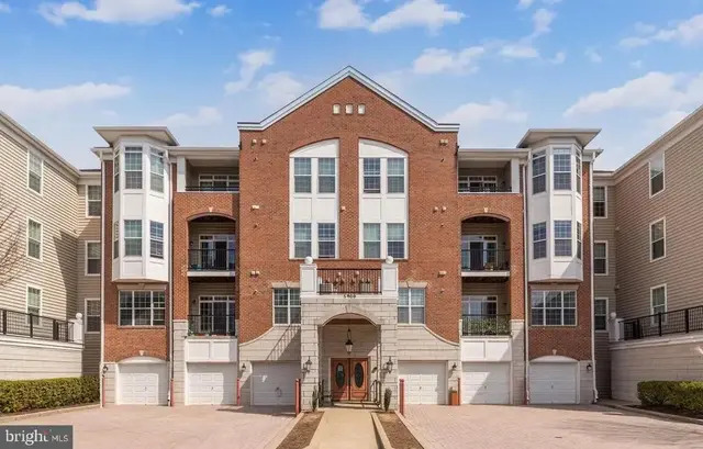 5900 Great Star Dr #208, Clarksville
