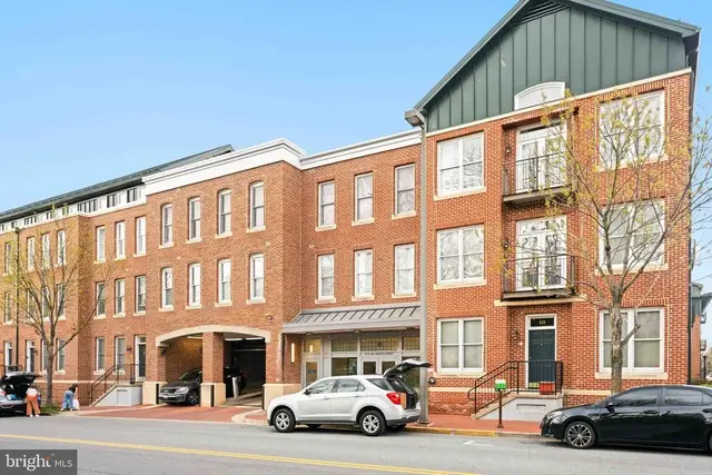 35 E All Saints St #201, Frederick