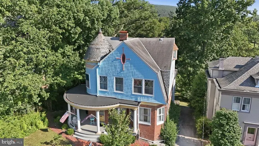 611 Washington St, CUMBERLAND