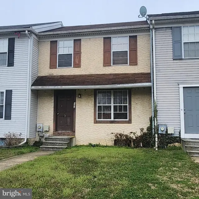 242 Green Blade Dr, Dover