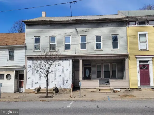 255 Union St, Millersburg