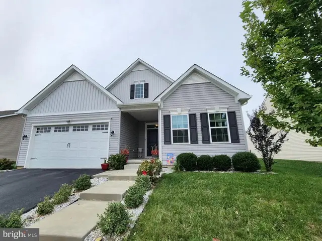 7 Pegasus Ln, Smyrna