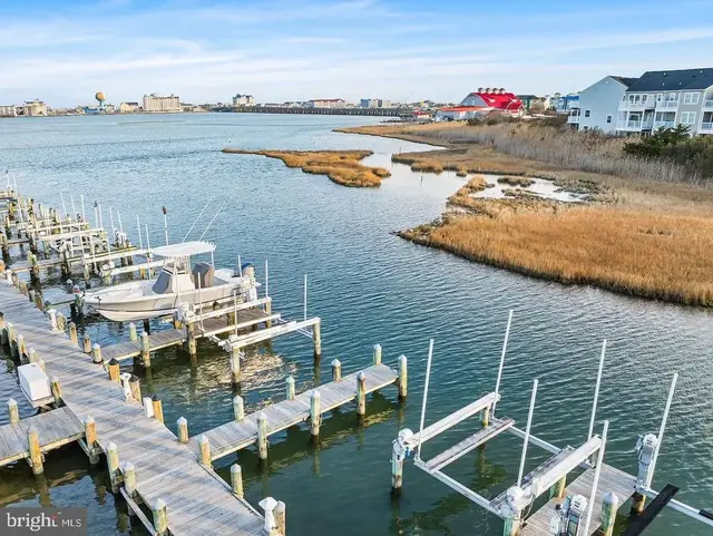 87 Seaside Vlg #m87, Ocean City
