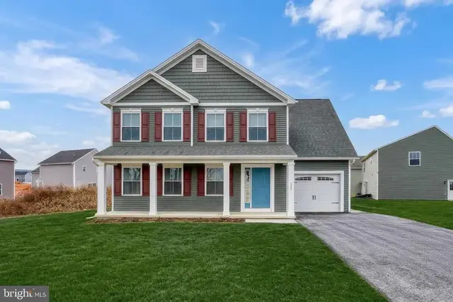 223 Woodridge Dr., Shippensburg