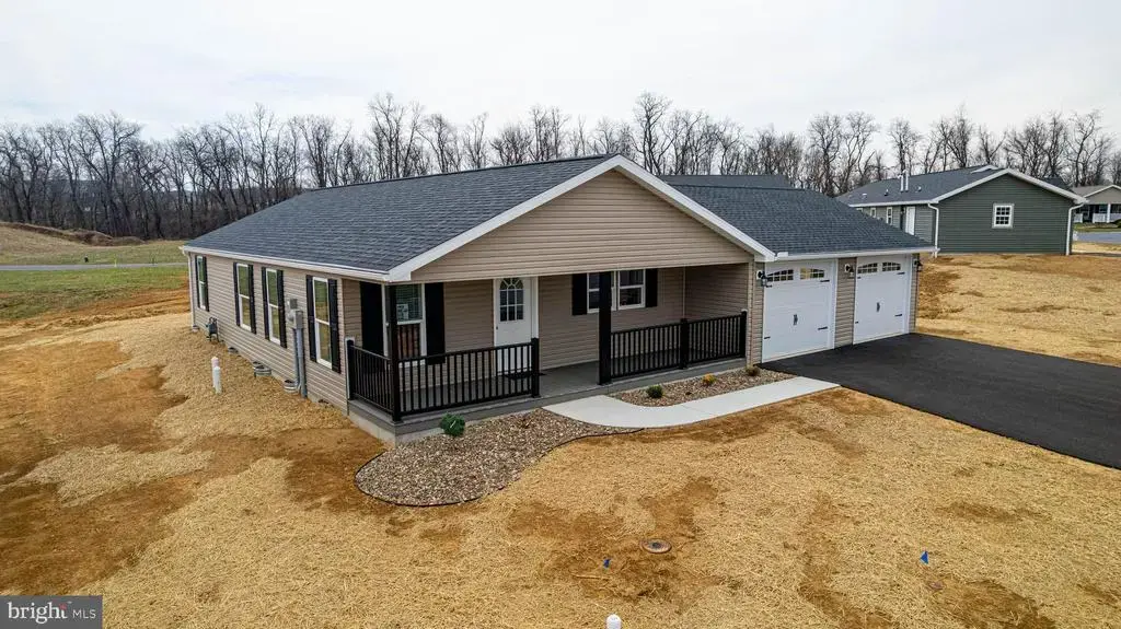 26 Burke Drive, SHIPPENSBURG