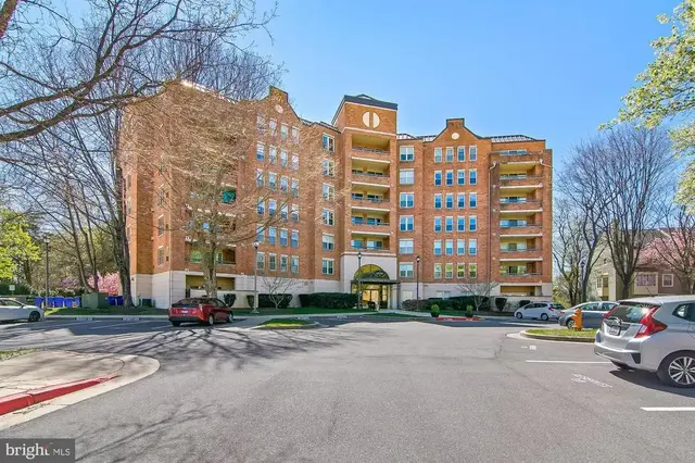 7317 Eden Brook Dr #605, Columbia