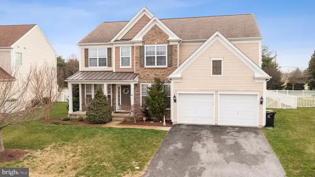 223 Clarendon Dr, Smyrna