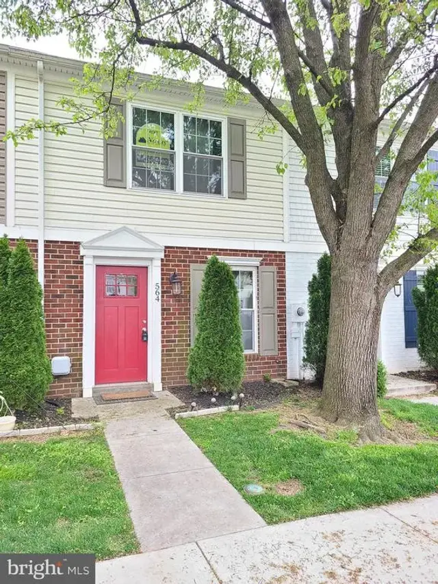 564 Lancaster Pl, Frederick