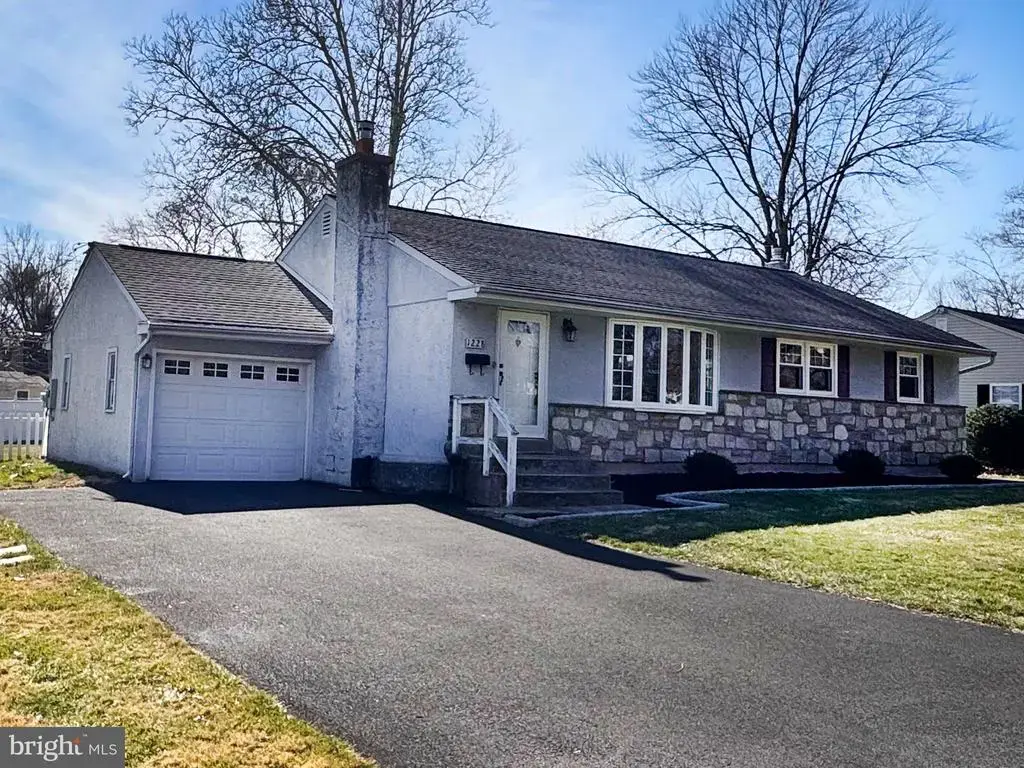 1228 Clyde Rd, WARMINSTER