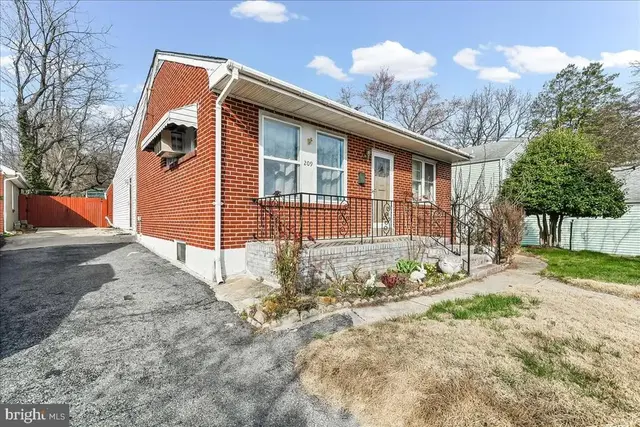 209 Boxwood Rd, Wilmington
