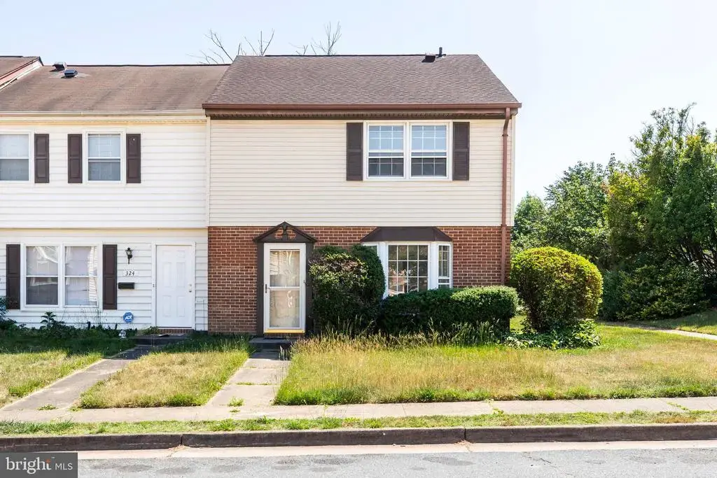 322 Clay St, FREDERICKSBURG