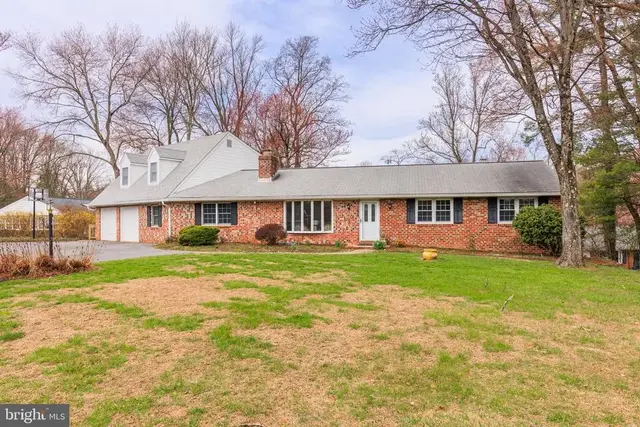 10214 Green Clover Dr, Ellicott City