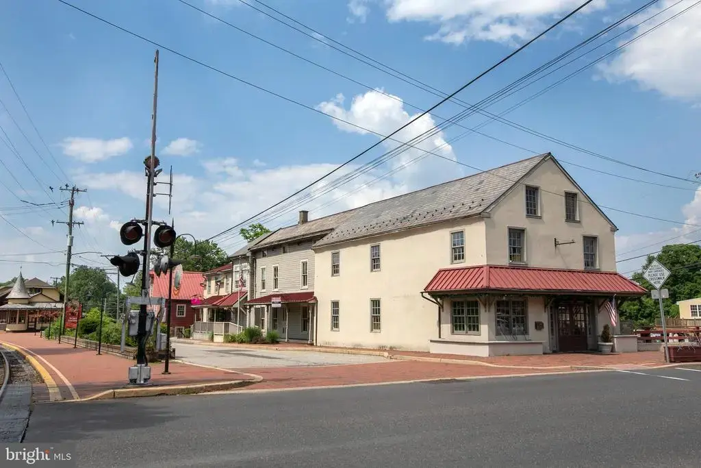 30 W Bridge St #4, NEW HOPE