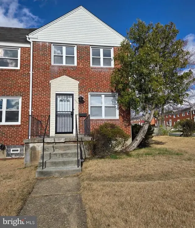 7801 Hillsway, Parkville