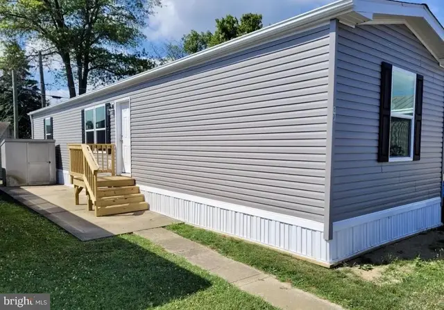 47 Hilltop Ave, Akron