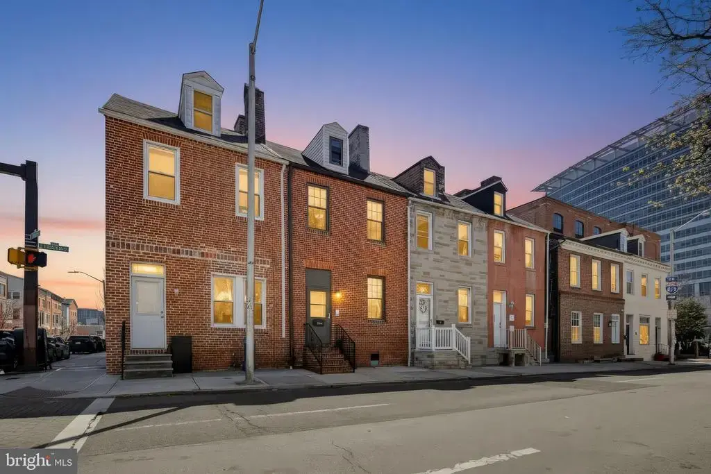 843 E Lombard St, BALTIMORE