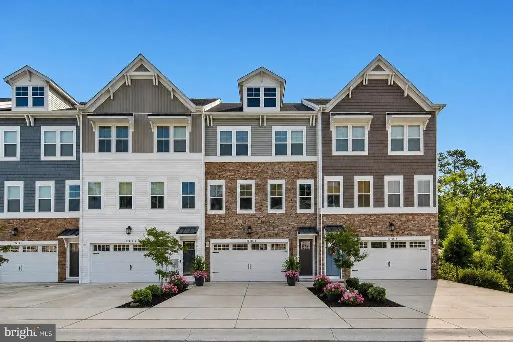 12428 Sea Oaks Ln #5, BERLIN