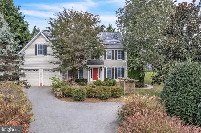 11846 Simpson Rd, Clarksville
