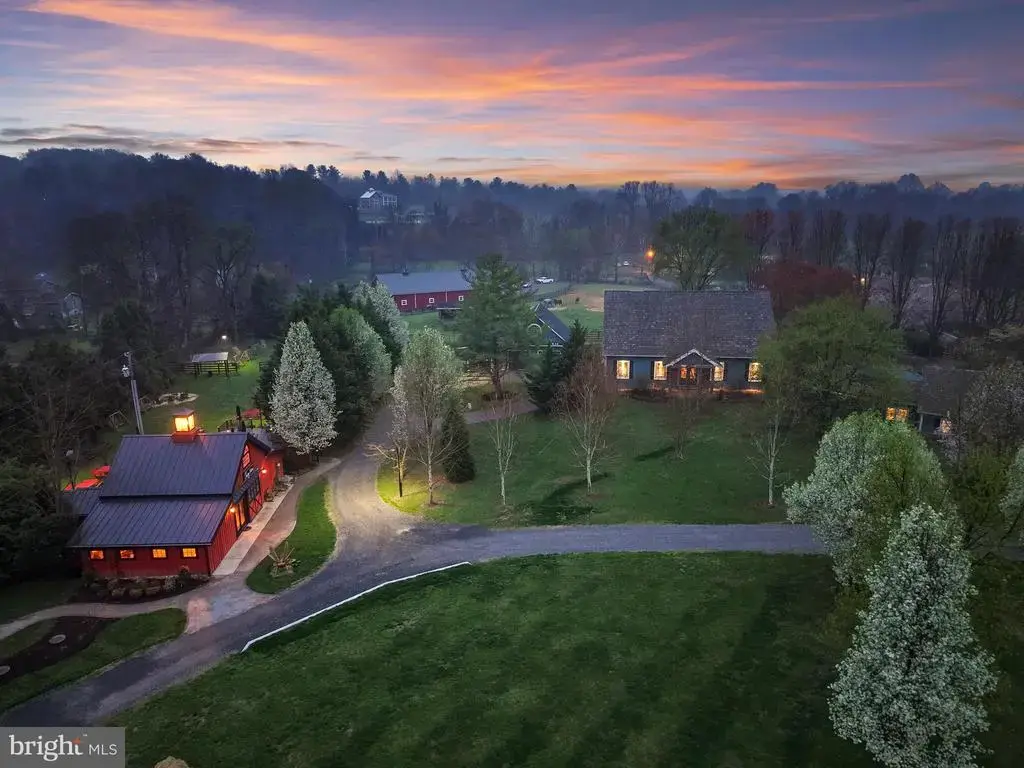 40325 Charles Town Pike, HAMILTON